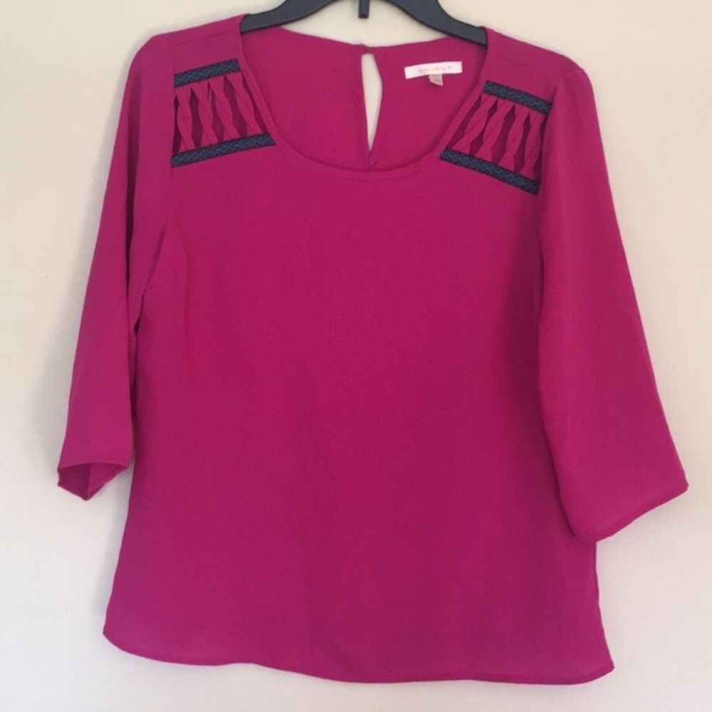 Skies are blue stitch Fix pink blouse. XSP